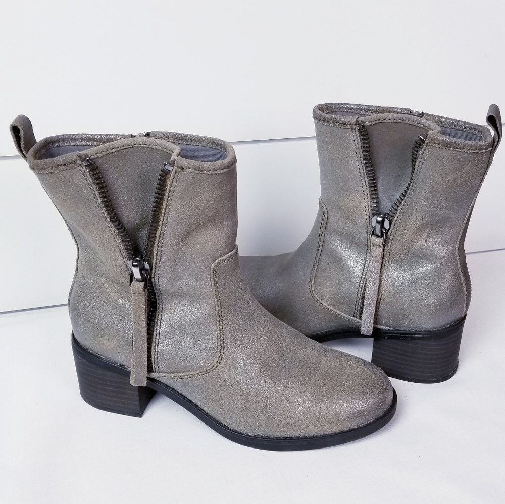 Clark's nevella Devon metallic boot